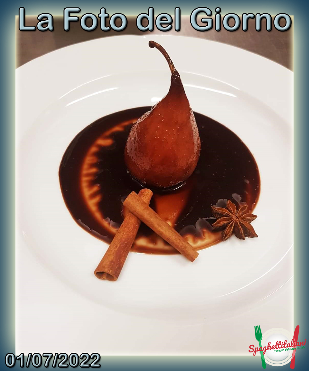 Pera cotta nel brunello di Montalcino con cioccolato di Mandria aromatizzata alla cannella e anice