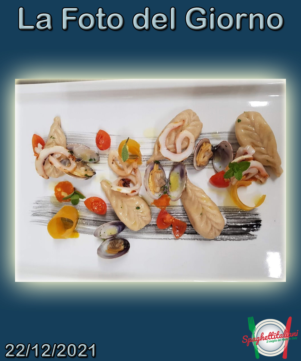 Culurgiones con calamari arrostiti arselle e bottarga di muggine